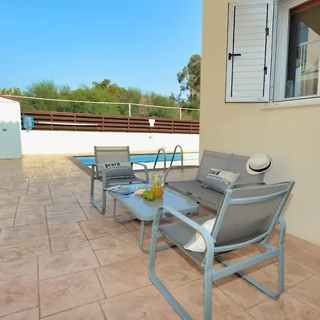 Anasta Villa *